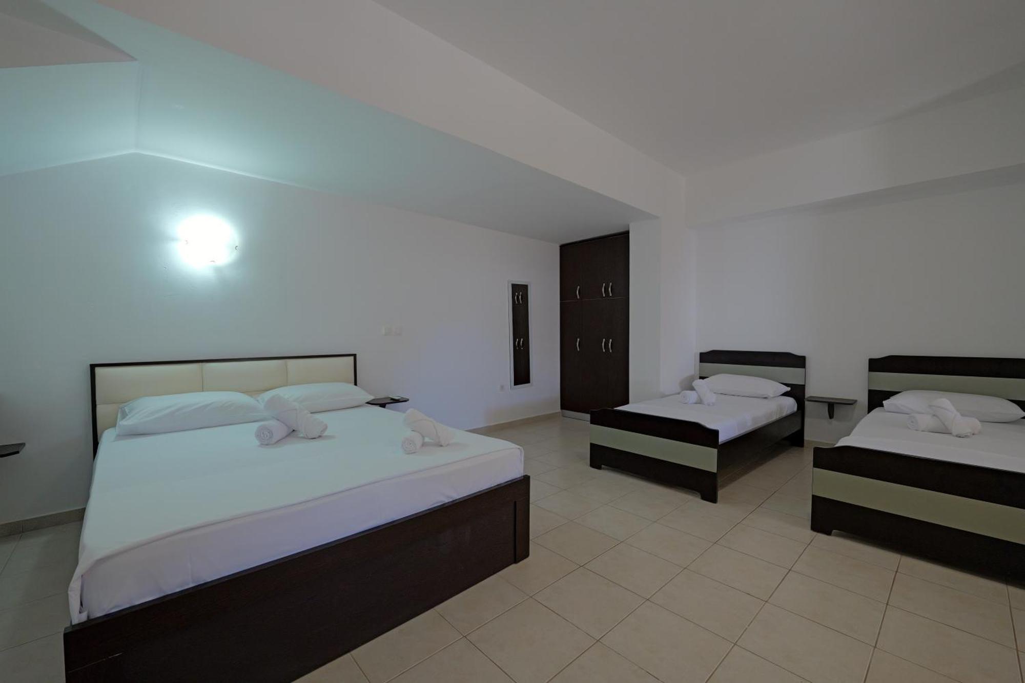 Livia'S Guesthouse Ksamil Exterior photo