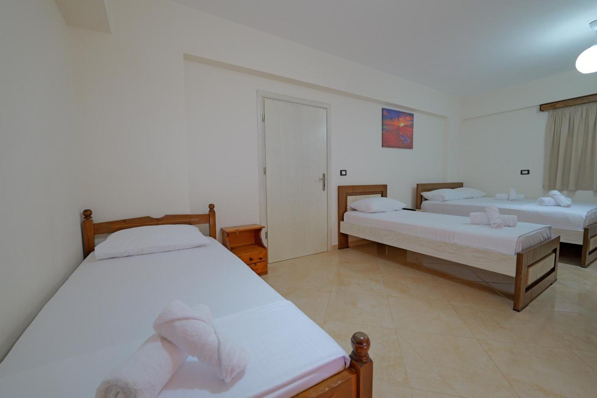 Livia'S Guesthouse Ksamil Exterior photo